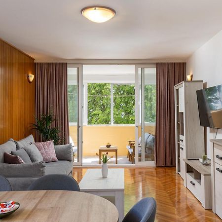 Bliss Apartment Near Bellevue Beach ドゥブロブニク エクステリア 写真