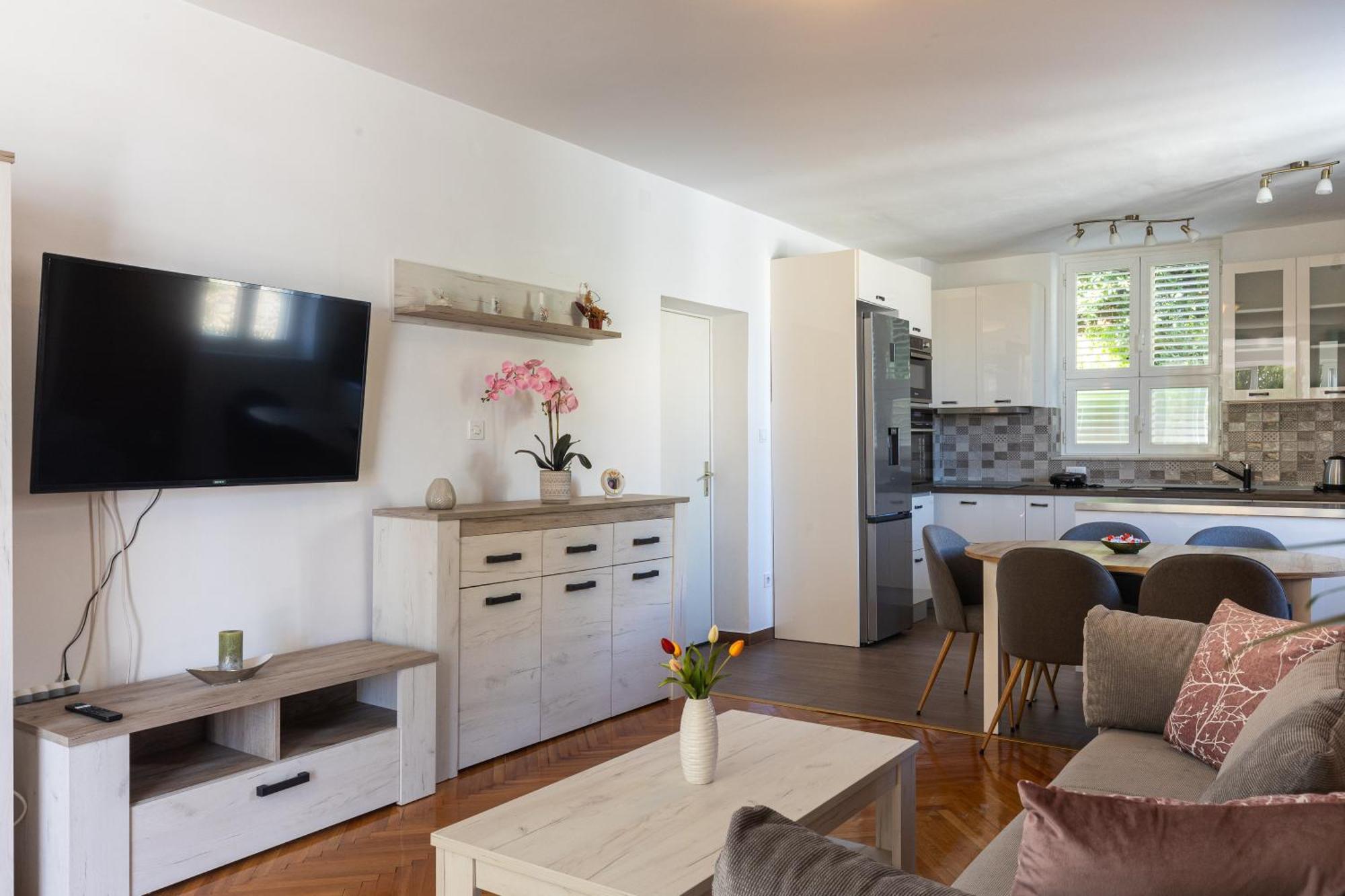 Bliss Apartment Near Bellevue Beach ドゥブロブニク エクステリア 写真