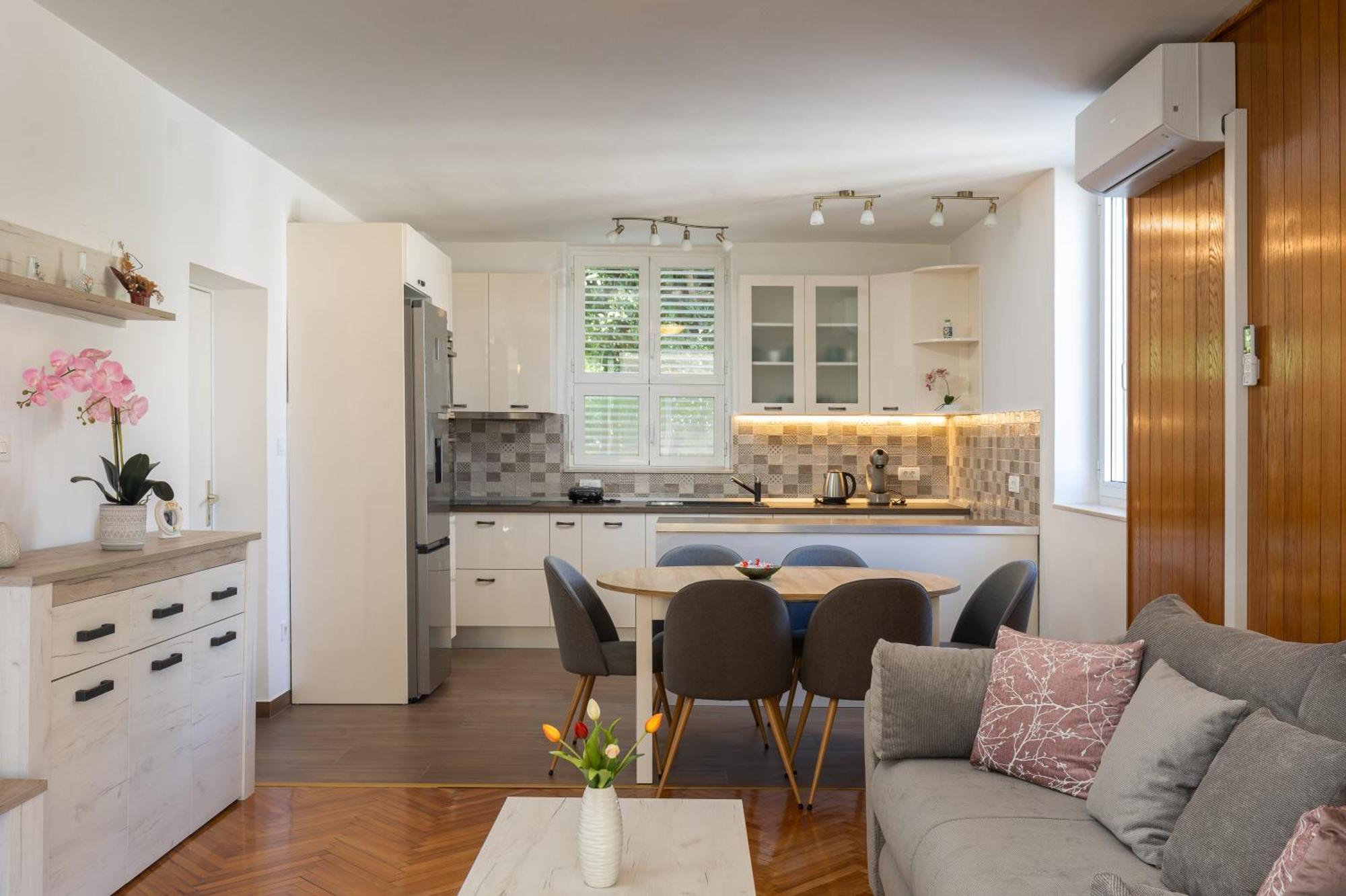 Bliss Apartment Near Bellevue Beach ドゥブロブニク エクステリア 写真