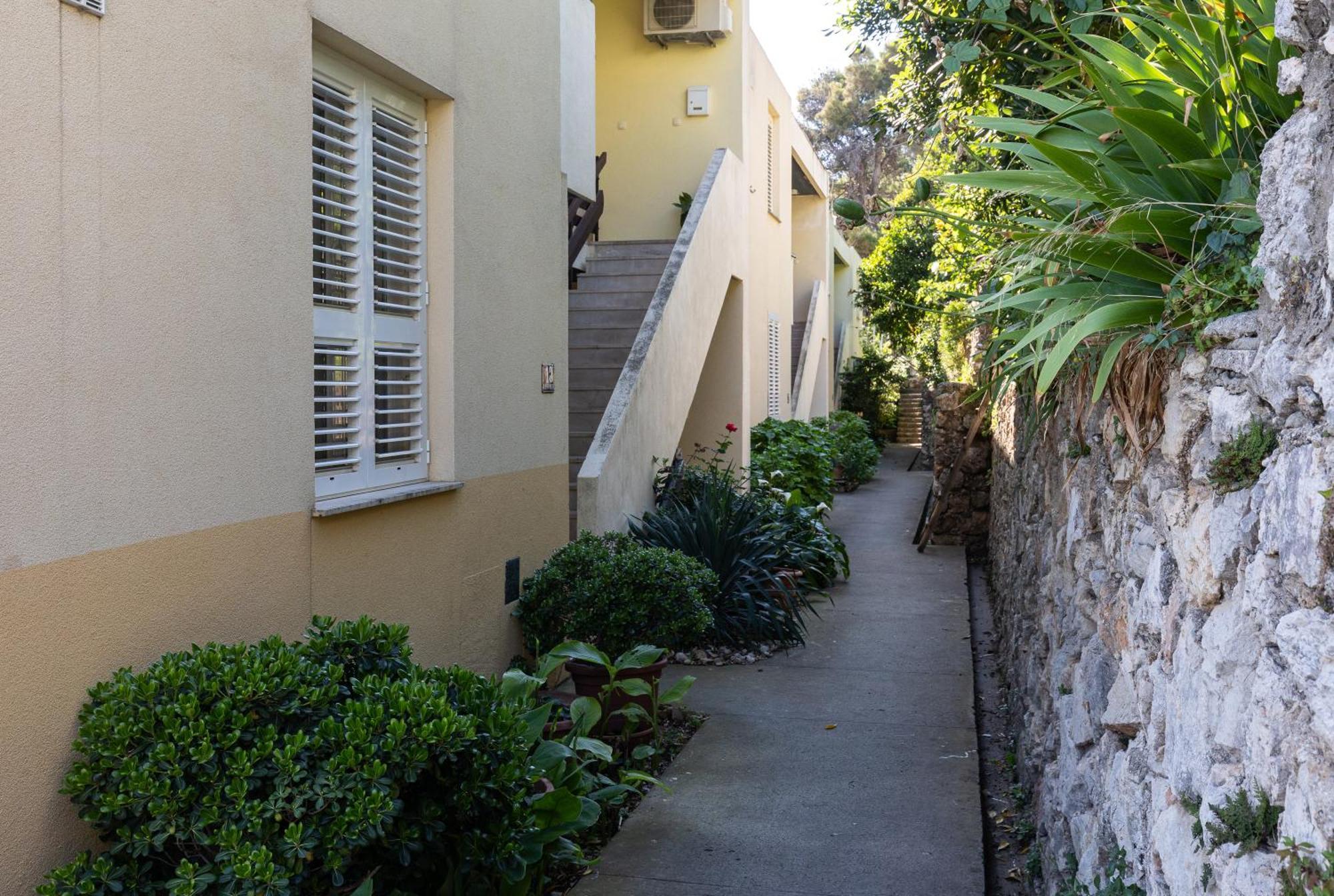 Bliss Apartment Near Bellevue Beach ドゥブロブニク エクステリア 写真